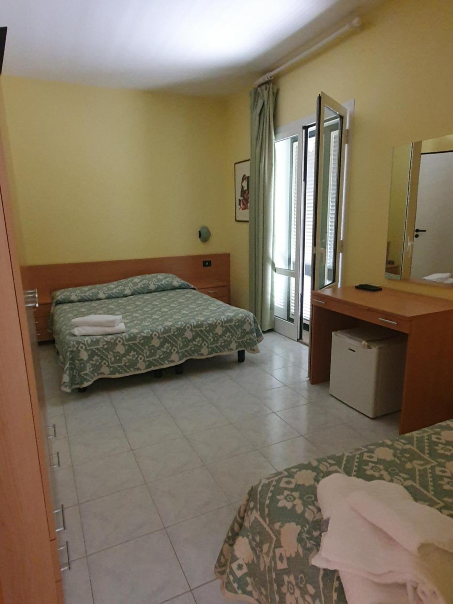 Hotel Il Timone Specchiolla Habitación foto